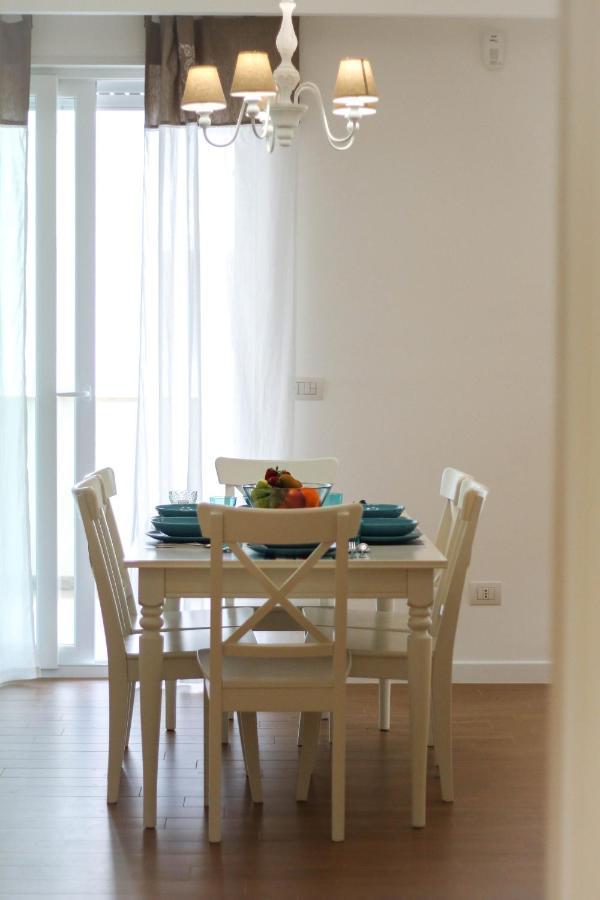 Whitehouse- Monopoli Appartement Buitenkant foto