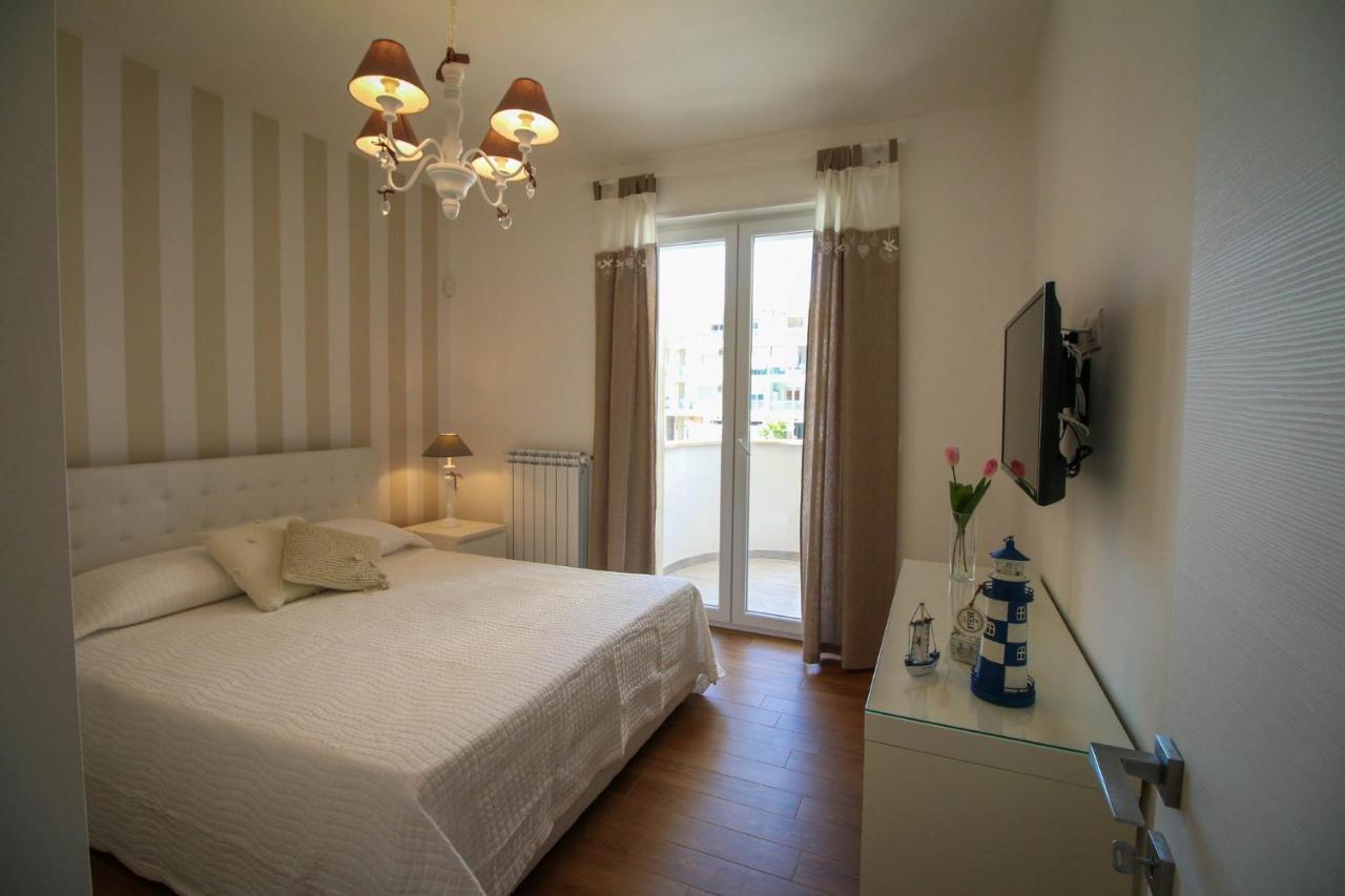 Whitehouse- Monopoli Appartement Buitenkant foto